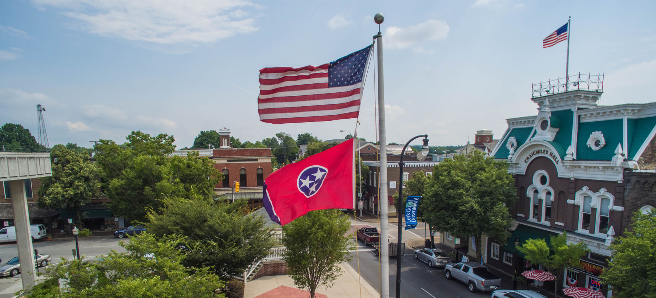Downtown Cleveland Tennessee streets and skyline